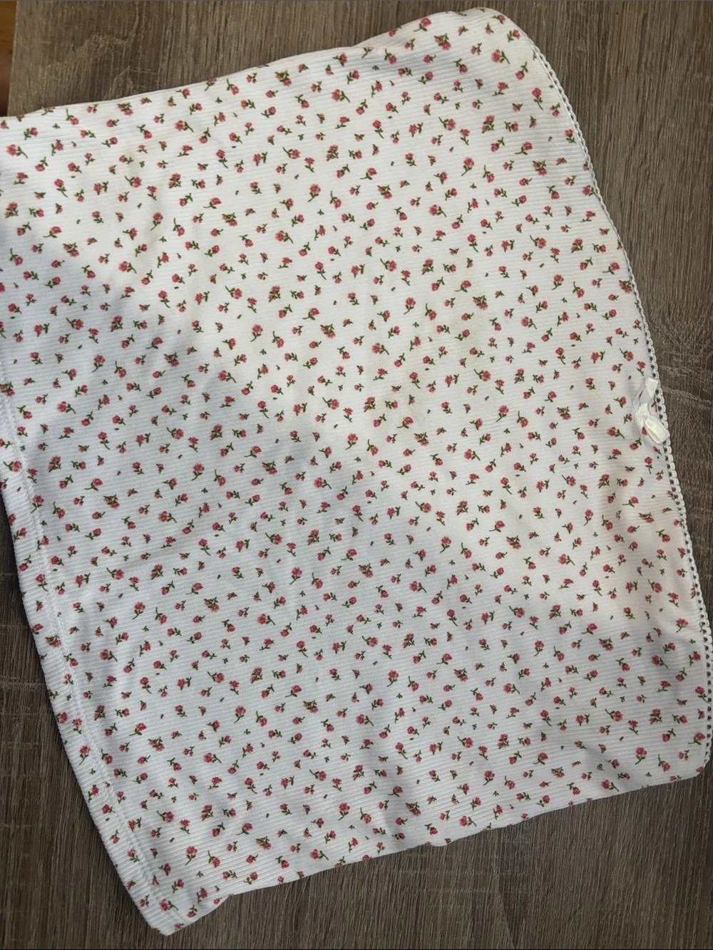 Floral White & Red